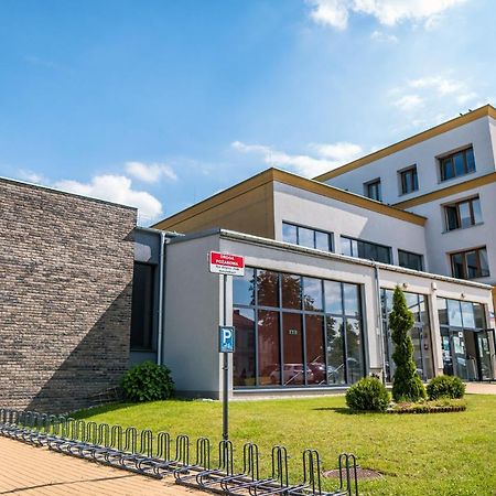 بيت شباب Dom Studenta Al Łomża المظهر الخارجي الصورة